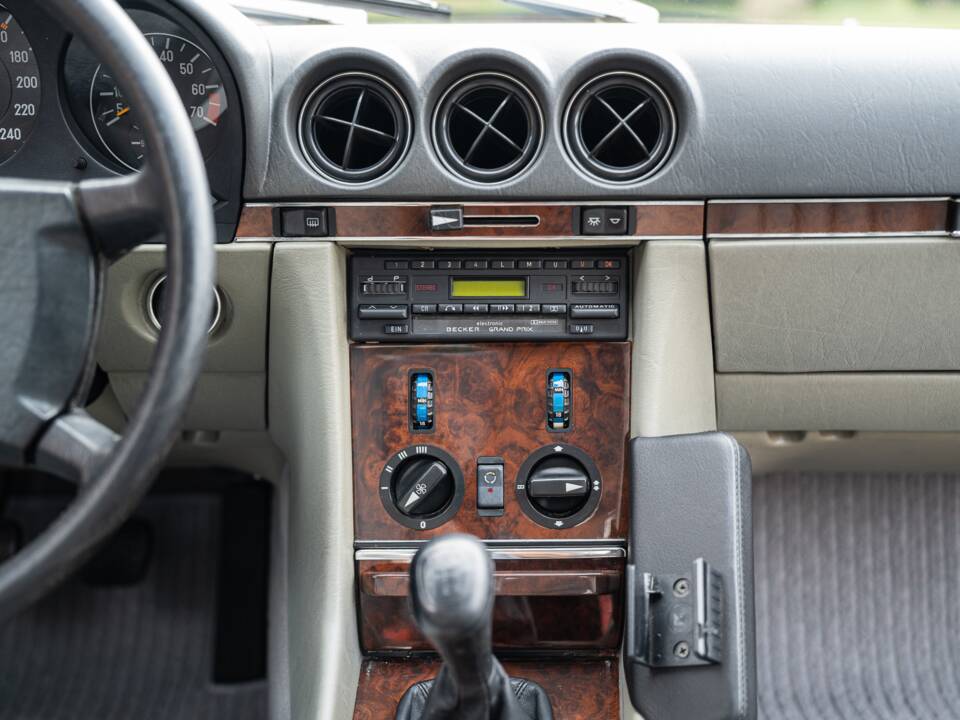 Bild 32/59 von Mercedes-Benz 300 SL (1987)