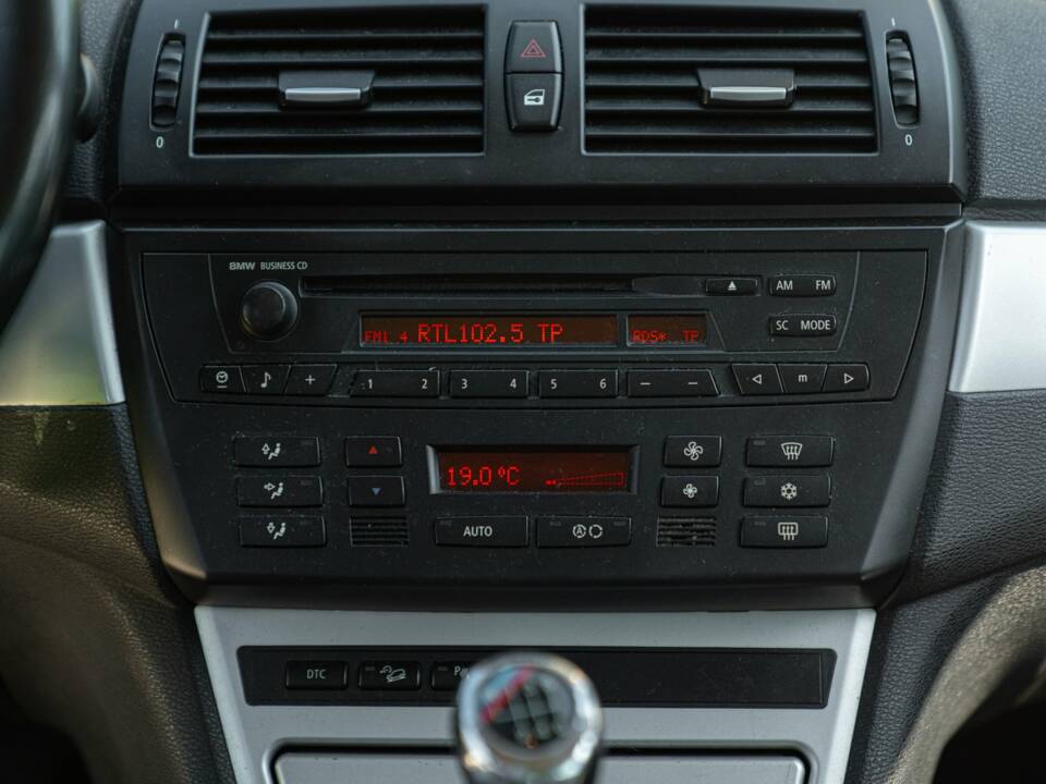 Image 44/50 de BMW X3 2.0d (2007)