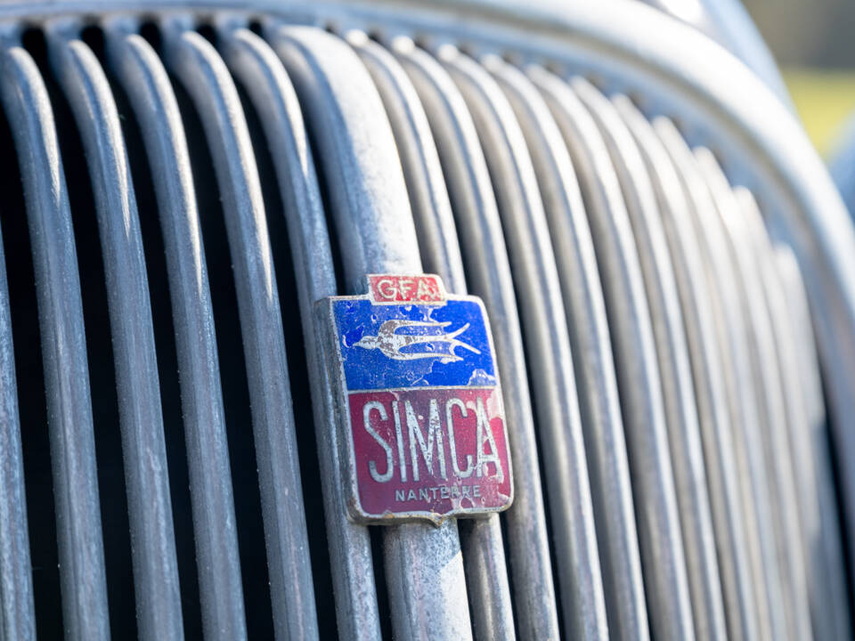 Image 27/35 of SIMCA 8 - 1200 (1951)