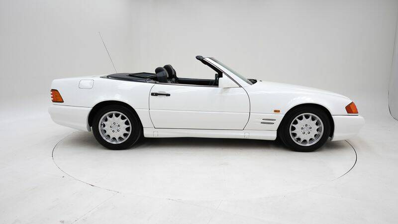 Imagen 9/15 de Mercedes-Benz 300 SL (1991)