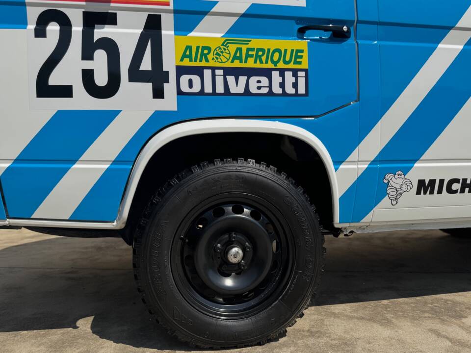 Bild 28/37 von Volkswagen T3 Caravelle 1.9 (1989)