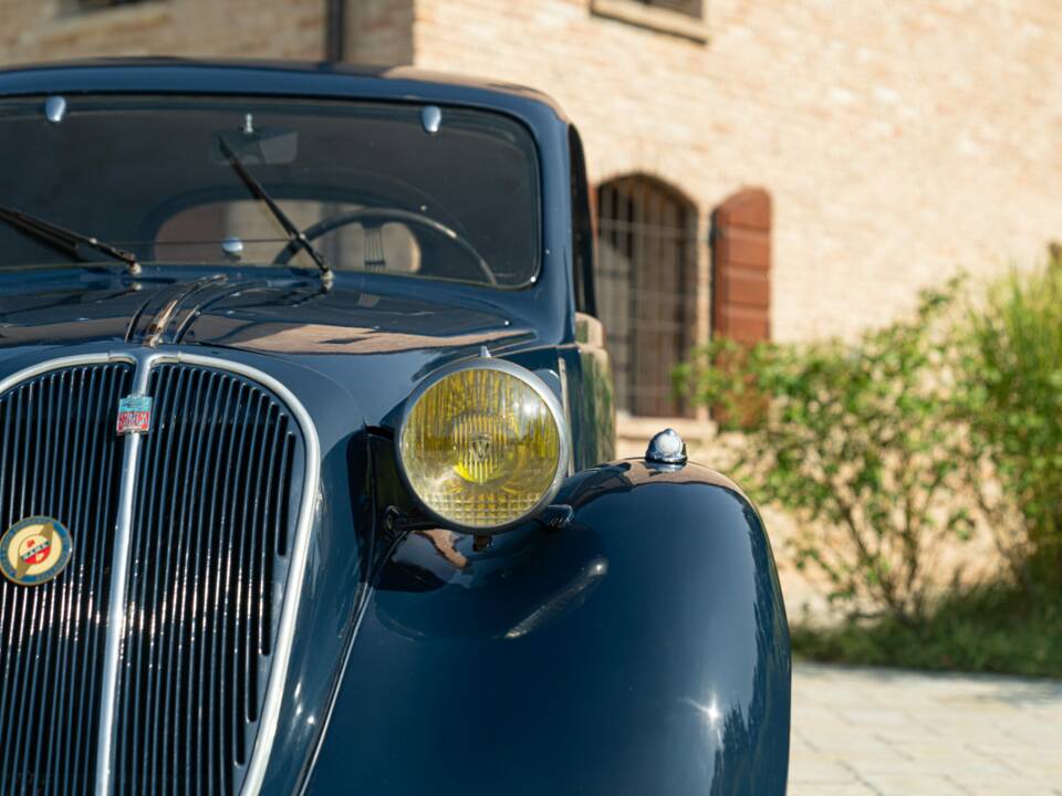 Bild 27/50 von SIMCA 8 (1939)