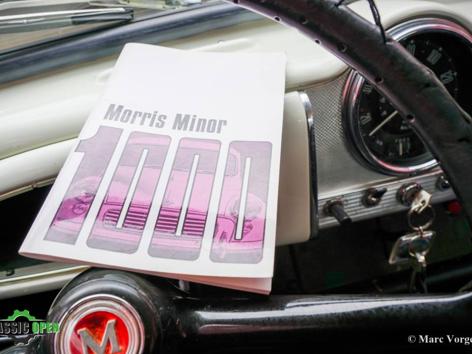 Image 9/38 de Morris Minor 1000 Traveller (1971)