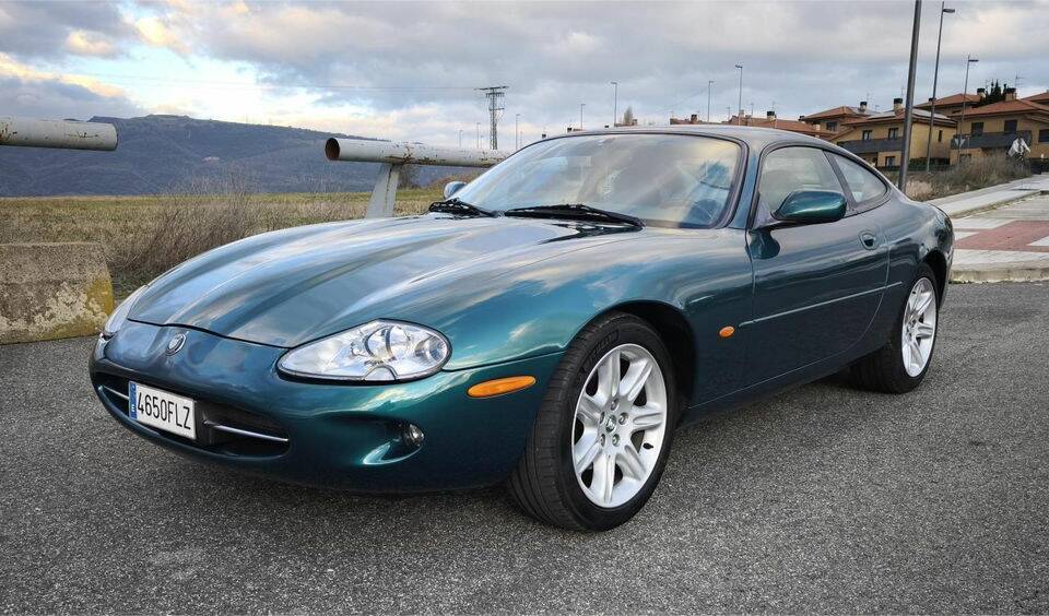 Bild 3/8 von Jaguar XK8 4.0 (1997)