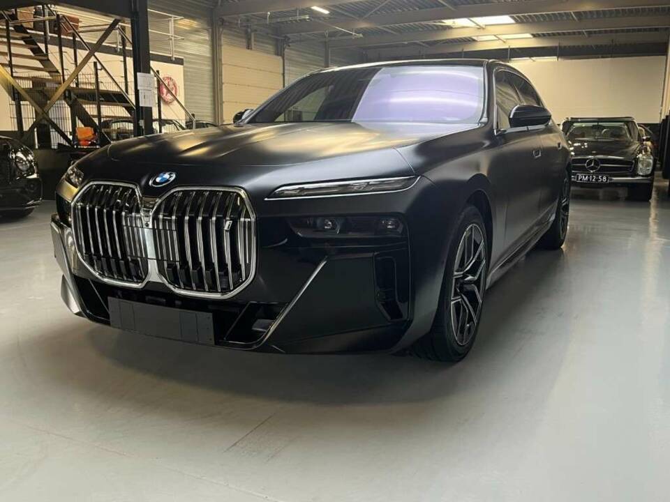 Image 43/50 de BMW i7 eDrive50 (2023)