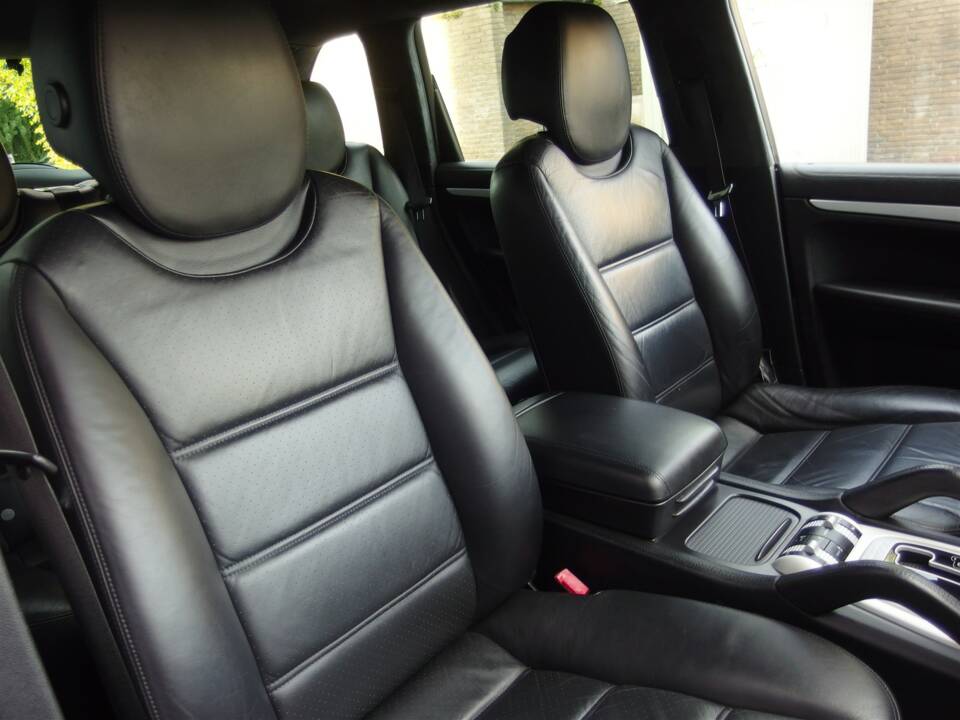 Imagen 56/97 de Porsche Cayenne Turbo (2007)