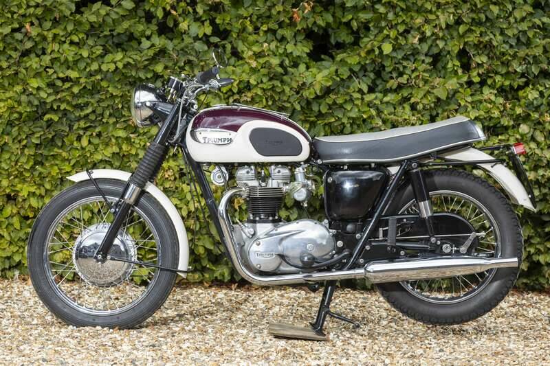 Image 2/45 of Triumph Bonneville T120TT (1967)