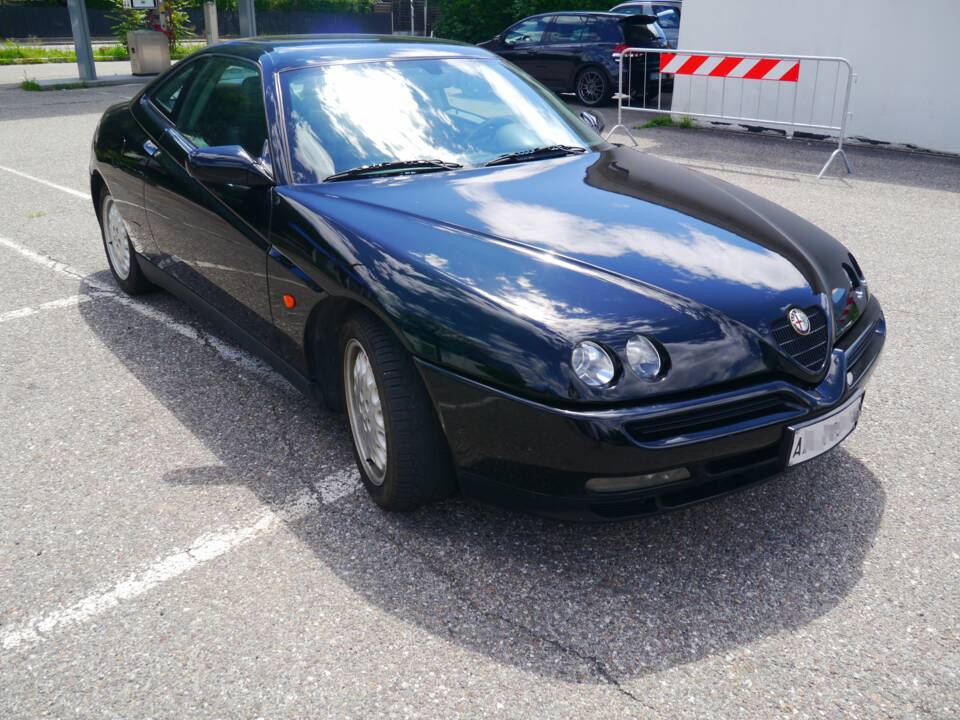 Bild 4/67 von Alfa Romeo GTV 2.0 V6 Turbo (1996)