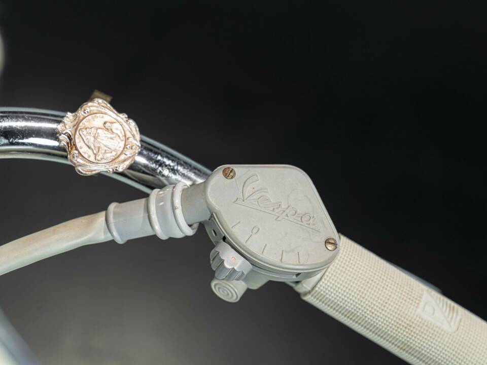 Image 18/33 of Piaggio DUMMY (1956)