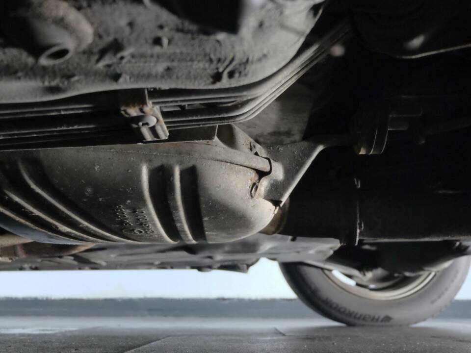 Bild 26/28 von Mercedes-Benz 500 E (1991)