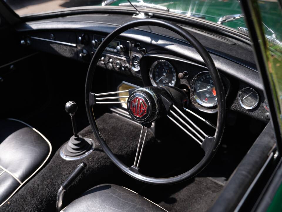 Bild 28/50 von MG MGB (1964)