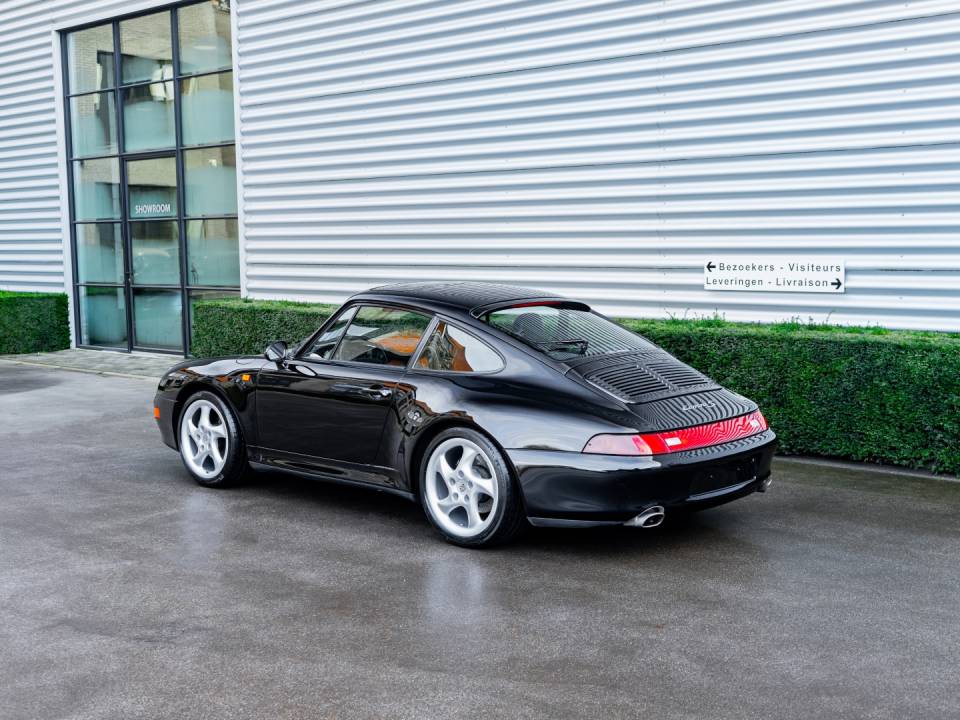 Image 12/47 de Porsche 911 Carrera S (1997)