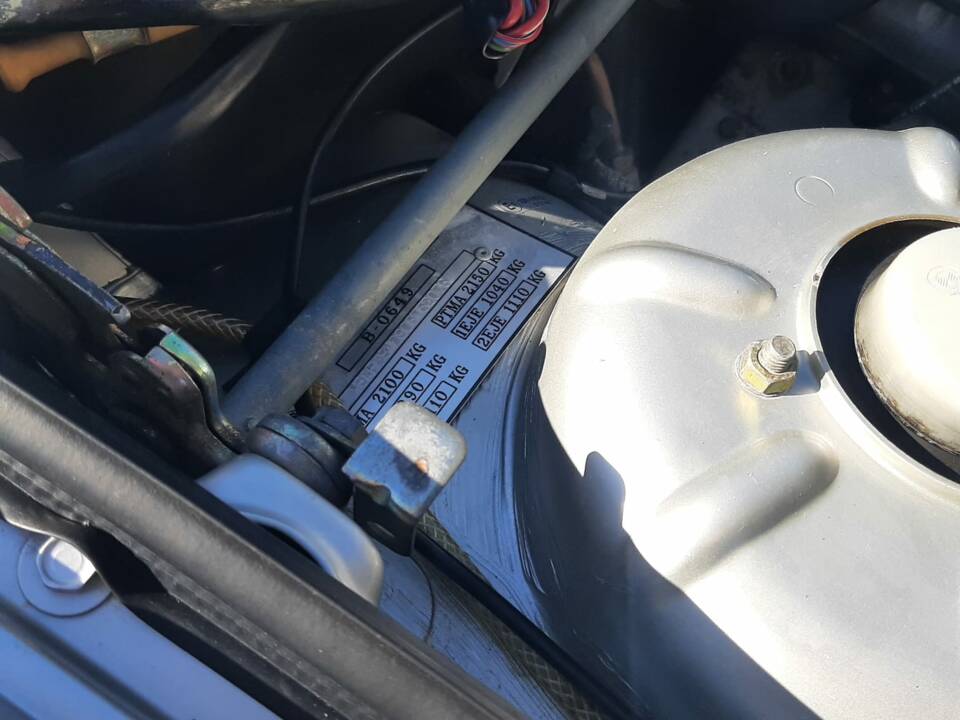 Image 20/36 of BMW 745i (1985)