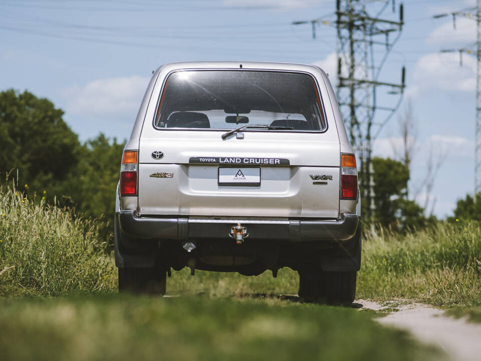 Image 14/37 de Toyota Land Cruiser FJ80 (1991)