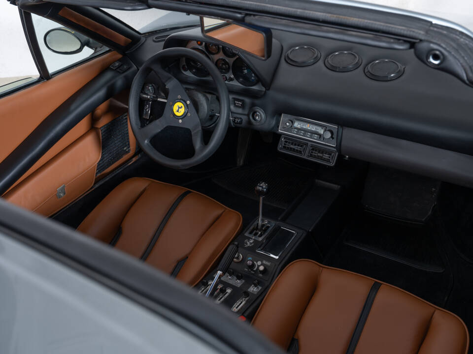 Image 13/32 of Ferrari 308 GTS (1978)