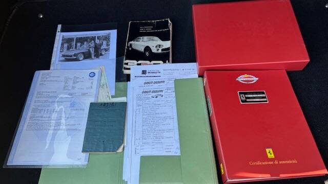 Bild 10/15 von Ferrari 330 GT 2+2 (1964)