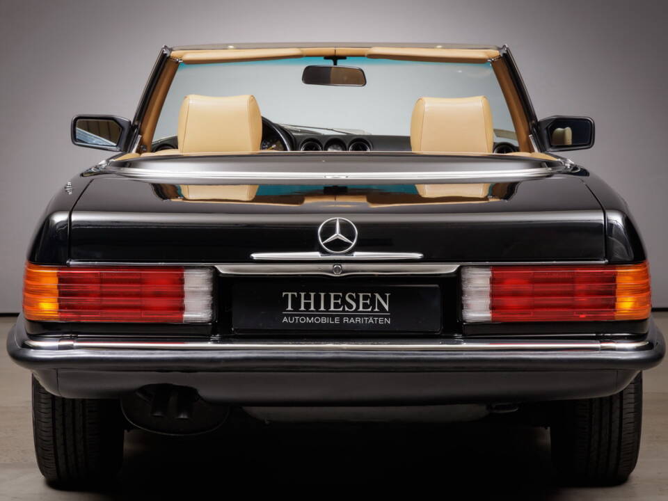 Immagine 13/36 di Mercedes-Benz 560 SL (1987)