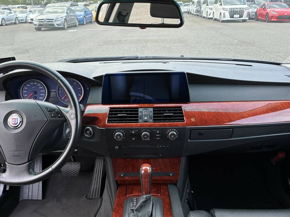 Immagine 40/62 di ALPINA B5 (2007)