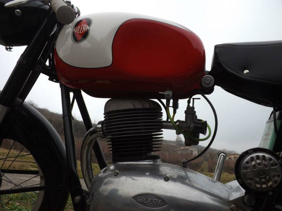 Imagen 33/50 de Gilera 150 Sport (1955)