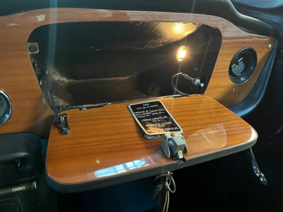 Immagine 22/50 di Triumph TR 6 (1974)