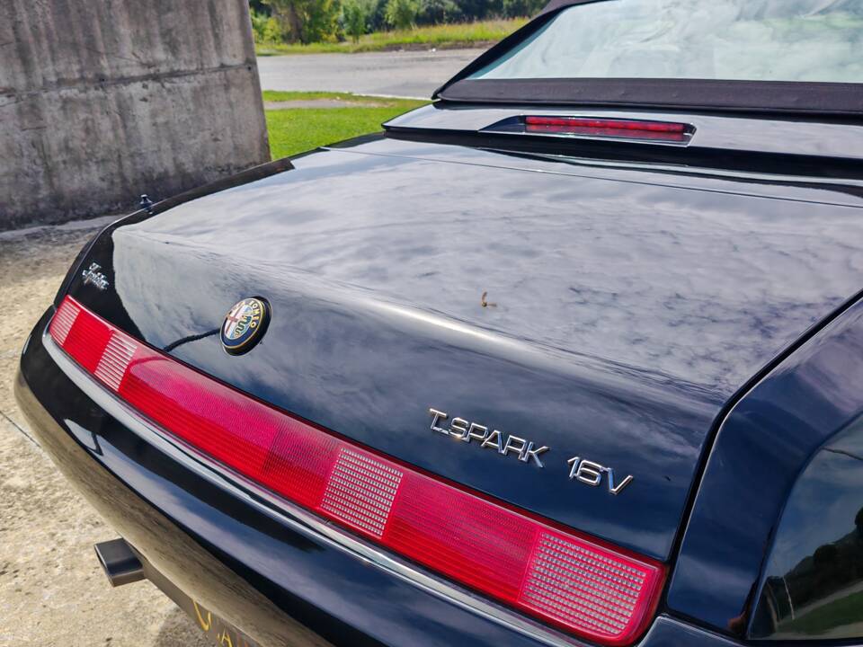 Bild 15/37 von Alfa Romeo Spider 2.0 Twin Spark 16V (1996)
