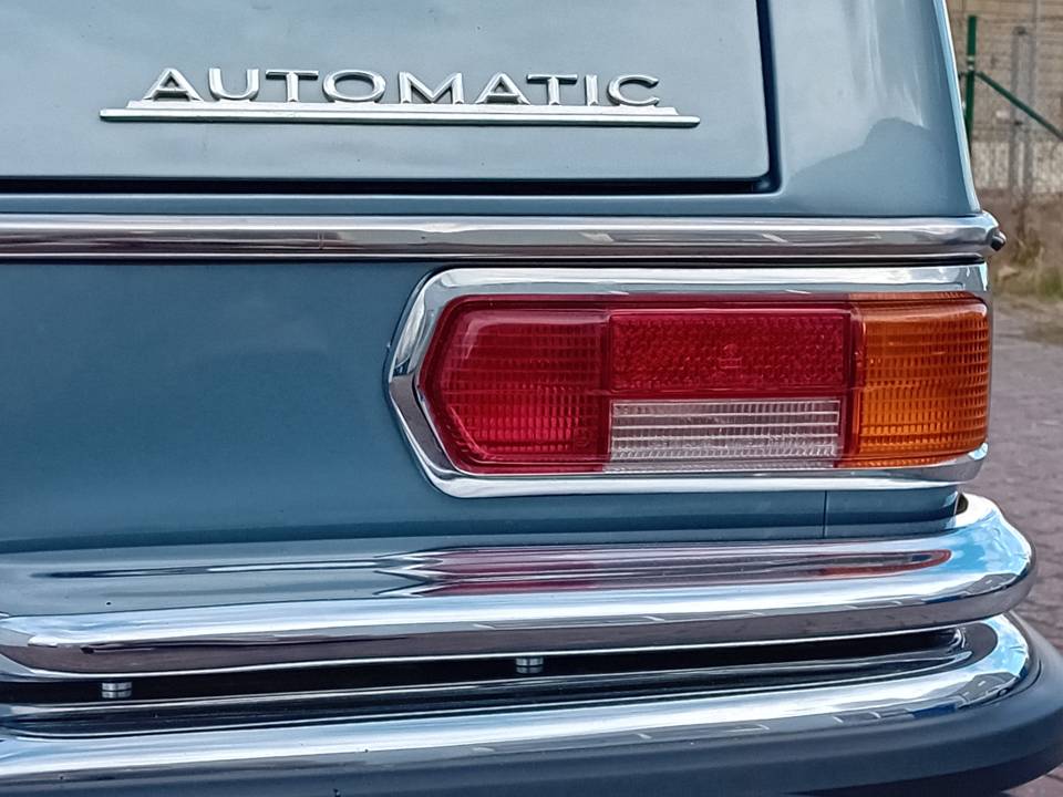 Image 12/49 of Mercedes-Benz 300 SEL (1968)