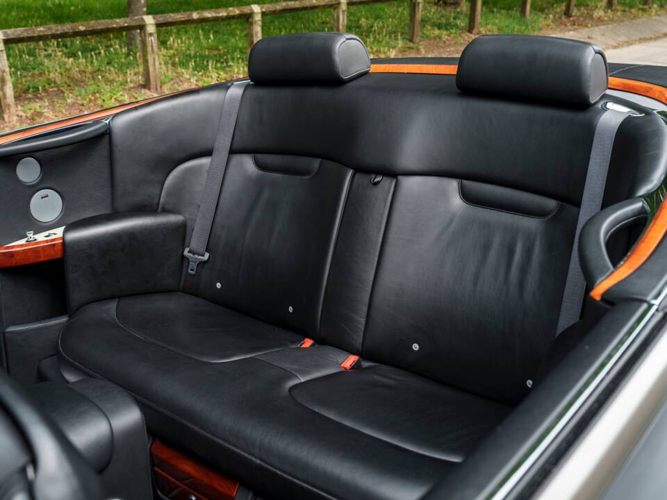 Image 32/35 of Rolls-Royce Phantom DHC (2008)