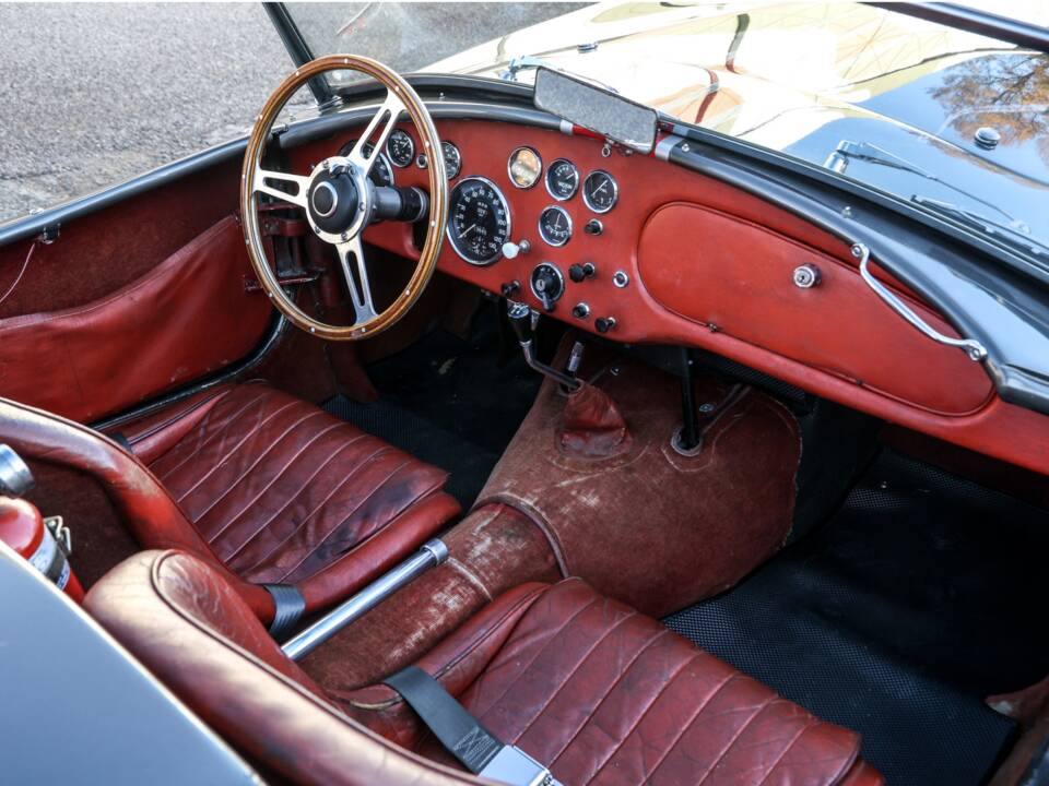 Image 16/29 of AC Ace Bristol (1957)