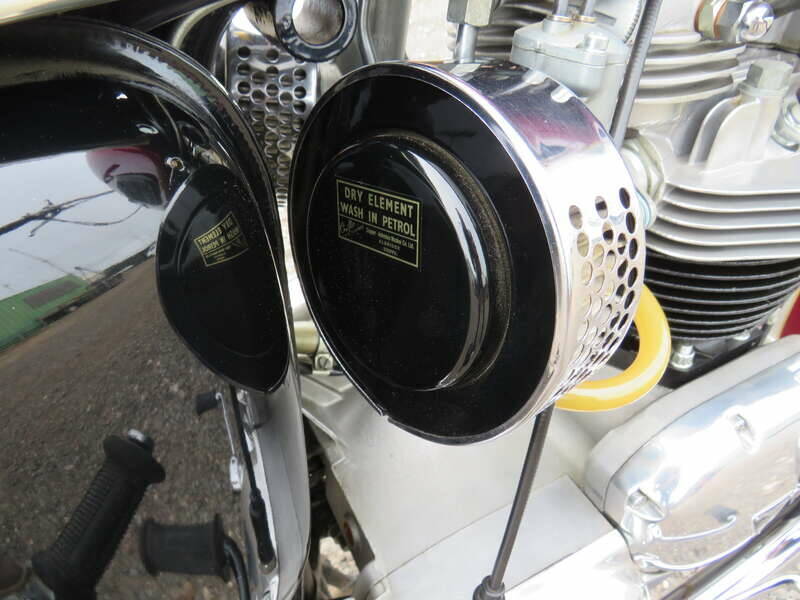 Image 19/50 de Triumph DUMMY (1970)