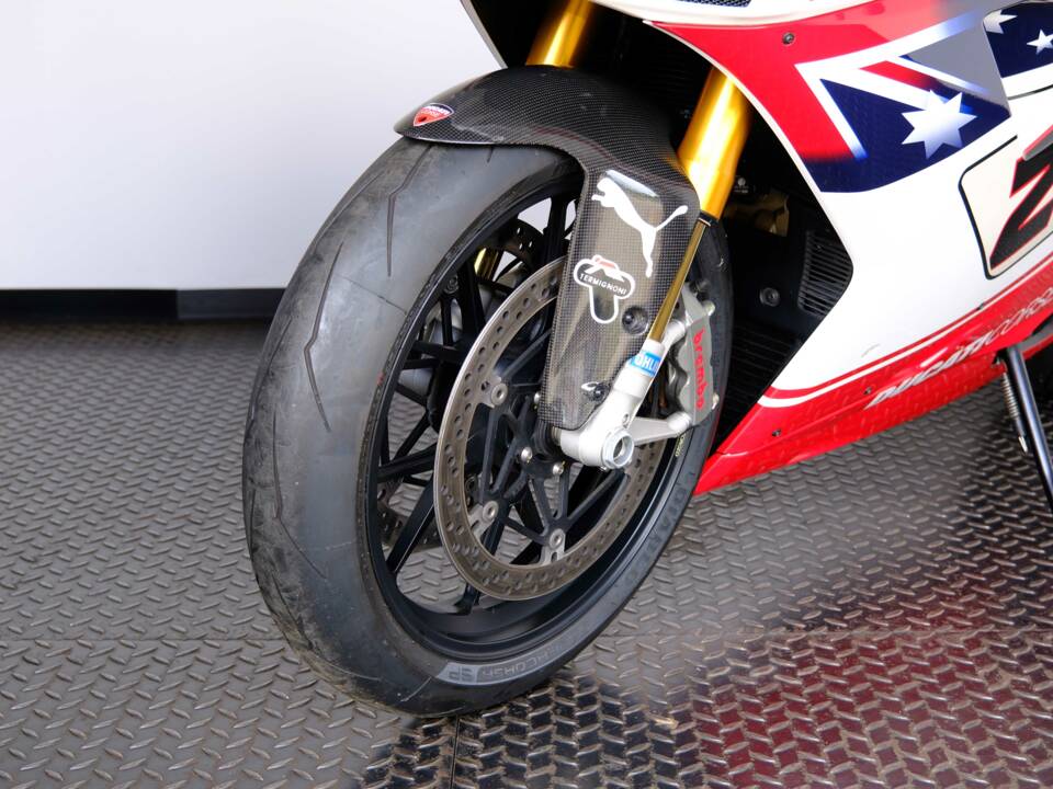 Image 39/98 of Ducati 1098 R (2010)
