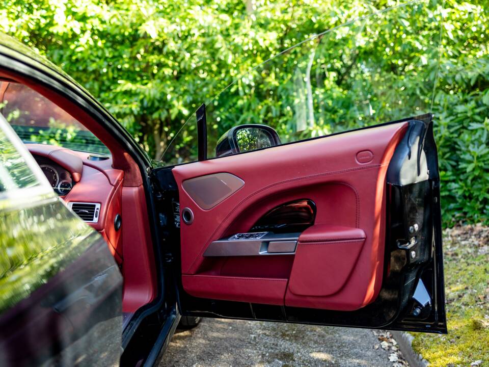 Image 16/50 of Aston Martin Rapide (2011)