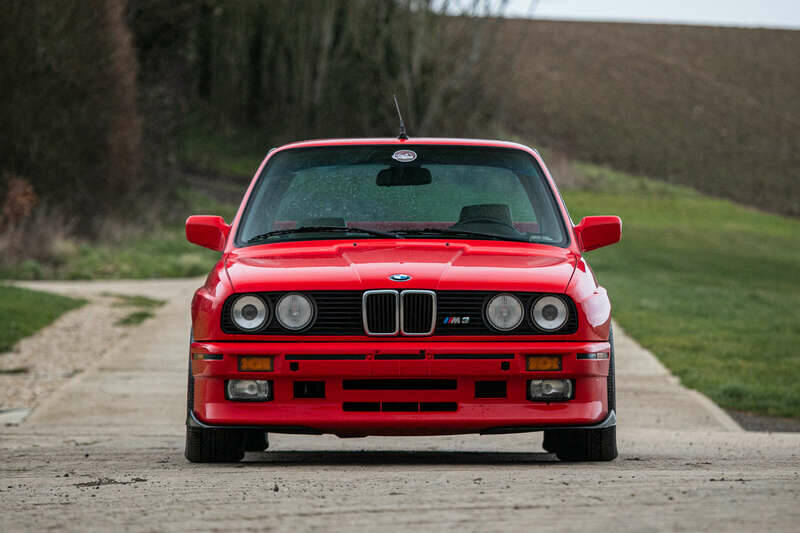 Image 6/34 of BMW M3 (1987)