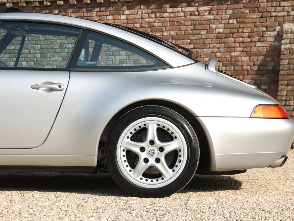 Imagen 29/50 de Porsche 911 Carrera (1996)