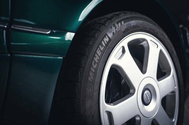 Image 6/15 of Audi S8 (1999)