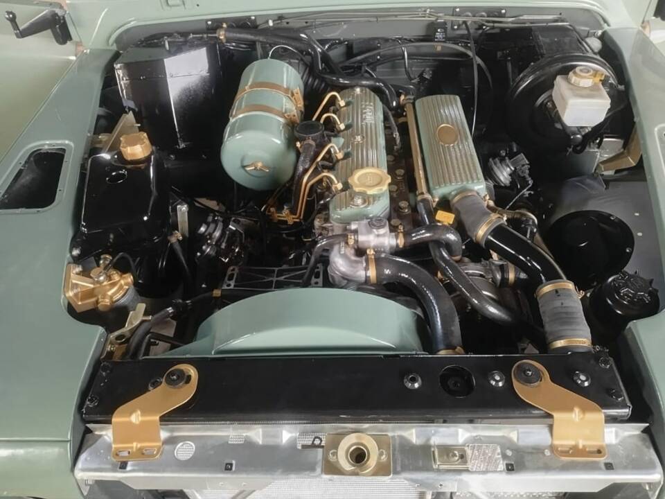 Bild 13/16 von Land Rover Defender 110 300Tdi (1998)