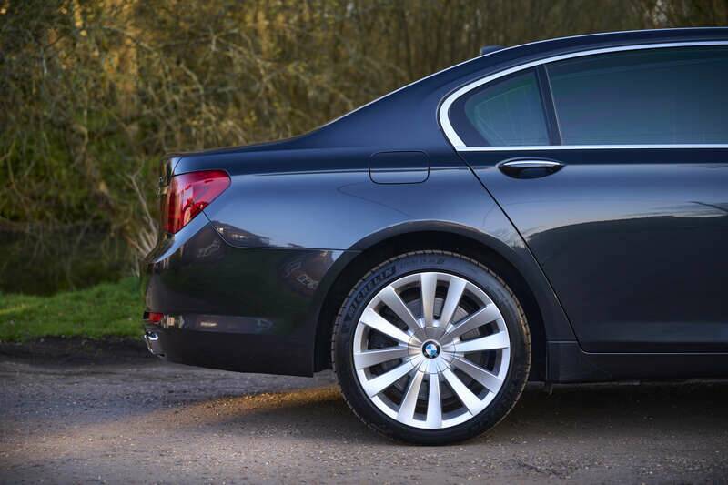 Image 11/50 de BMW 760Li (2011)