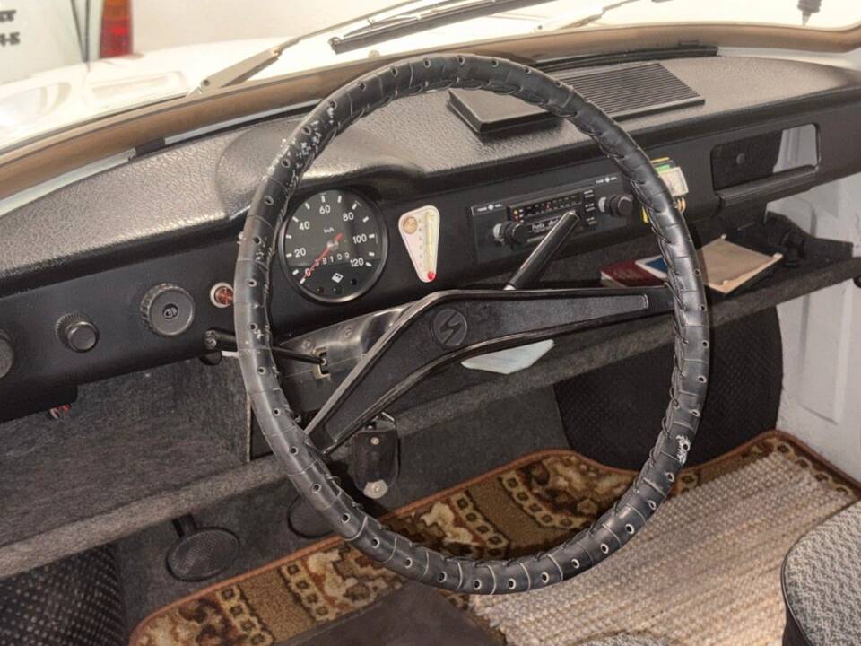 Image 12/18 de Trabant 601 (1977)