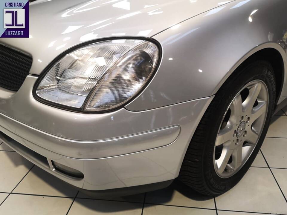 Image 13/59 of Mercedes-Benz SLK 200 Kompressor (1997)