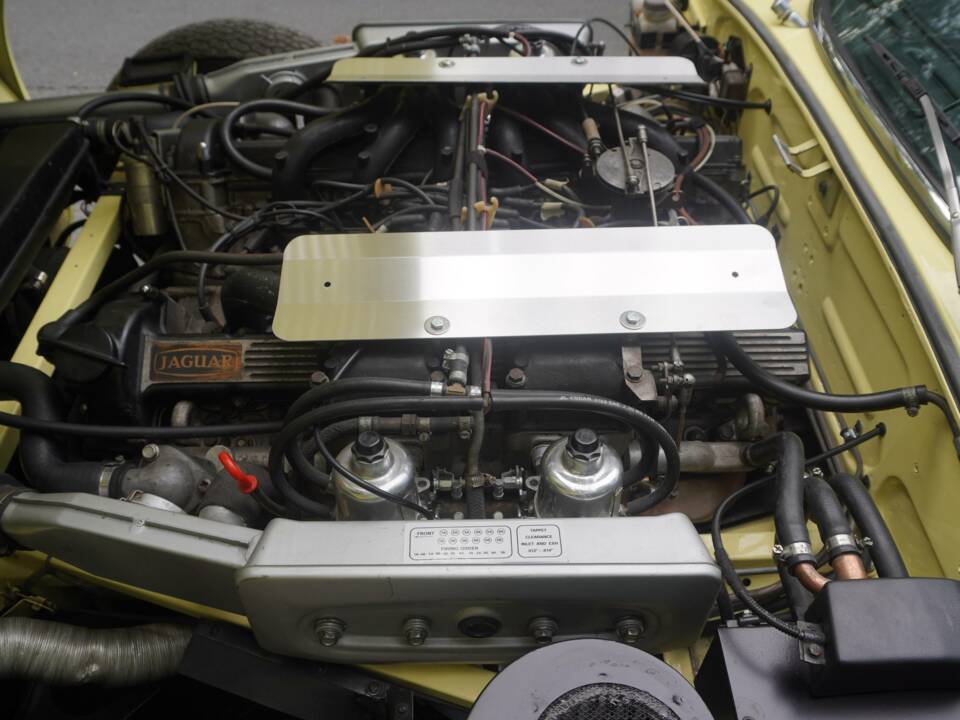 Bild 16/19 von Jaguar E-Type V12 (1972)