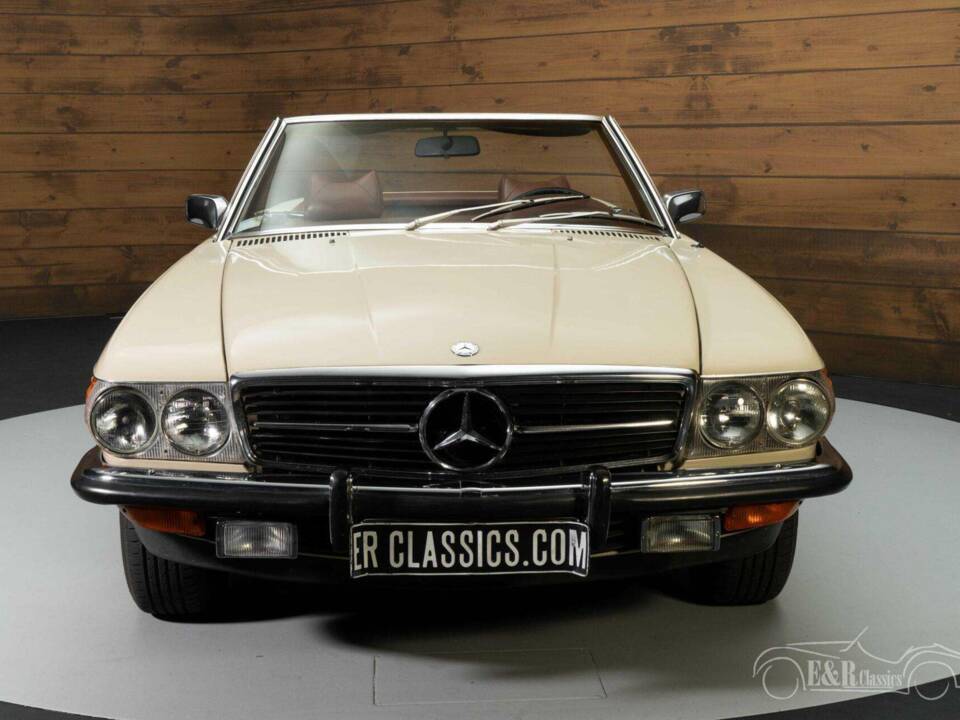 Image 4/19 of Mercedes-Benz 350 SL (1972)