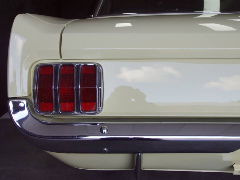 Image 48/50 de Ford Mustang 289 (1966)