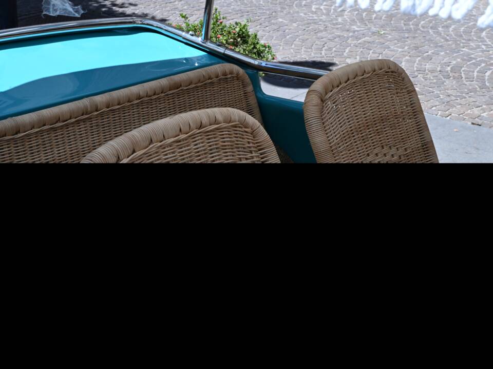 Image 47/90 of FIAT Ghia 500 Jolly (1970)