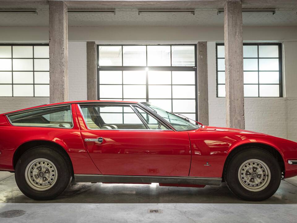 Image 10/71 of Maserati Indy 4700 (1972)