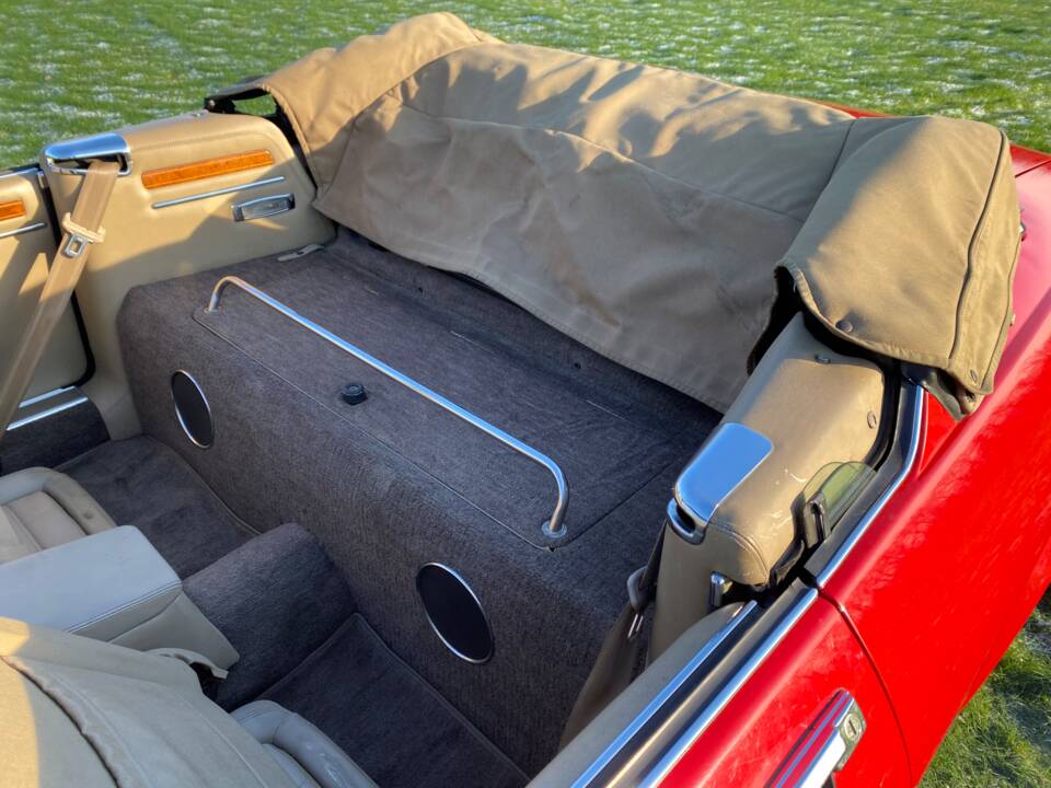 Image 13/30 of Jaguar XJS 5.3 V12 (1992)