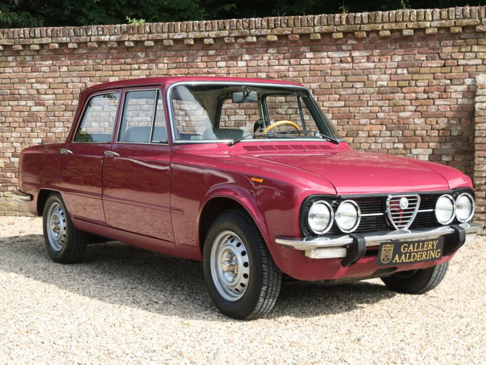 Immagine 39/50 di Alfa Romeo Giulia Nuova Super 1300 (1975)