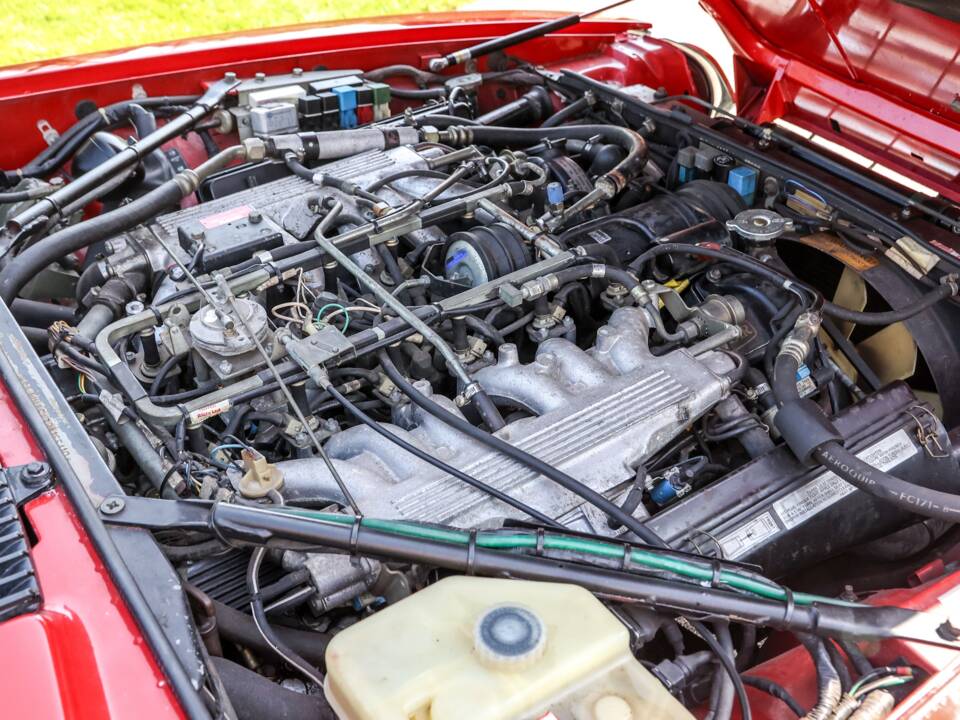 Image 5/43 of Jaguar XJS 5.3 V12 (1988)