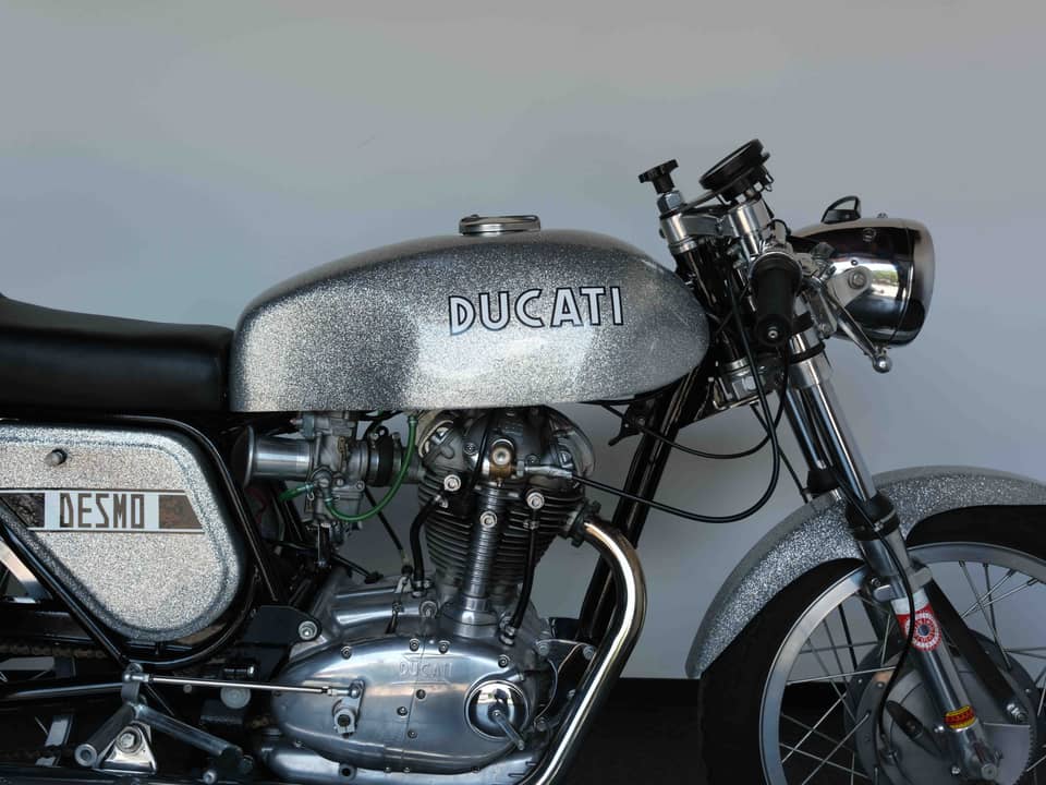 Image 62/64 of Ducati 350 Desmo (1971)