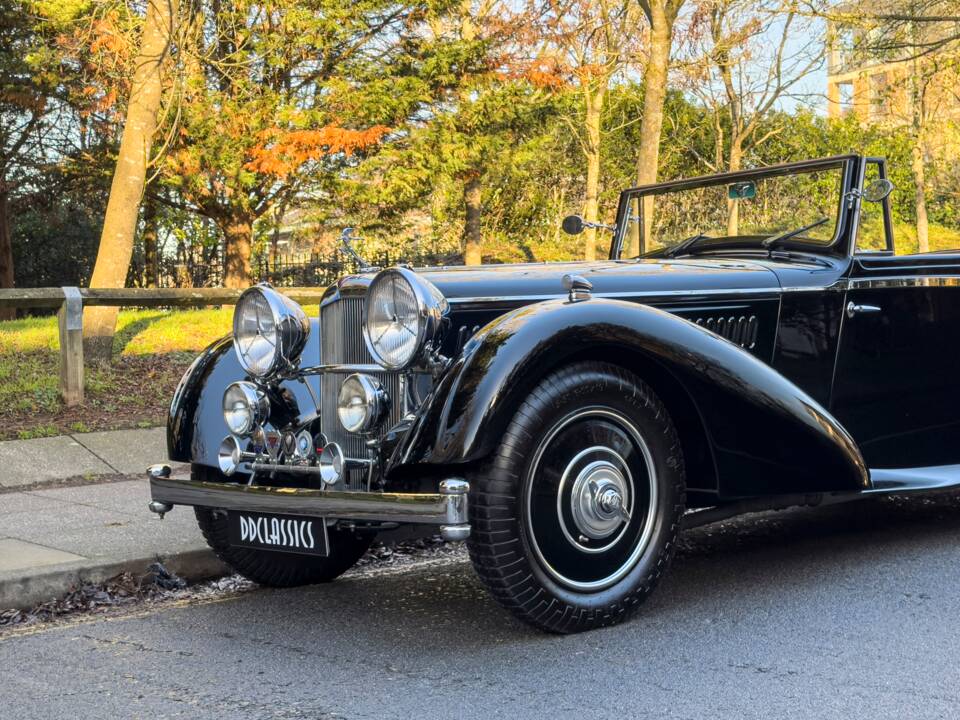 Image 7/21 of Alvis 4.3 Liter Convertible (1938)