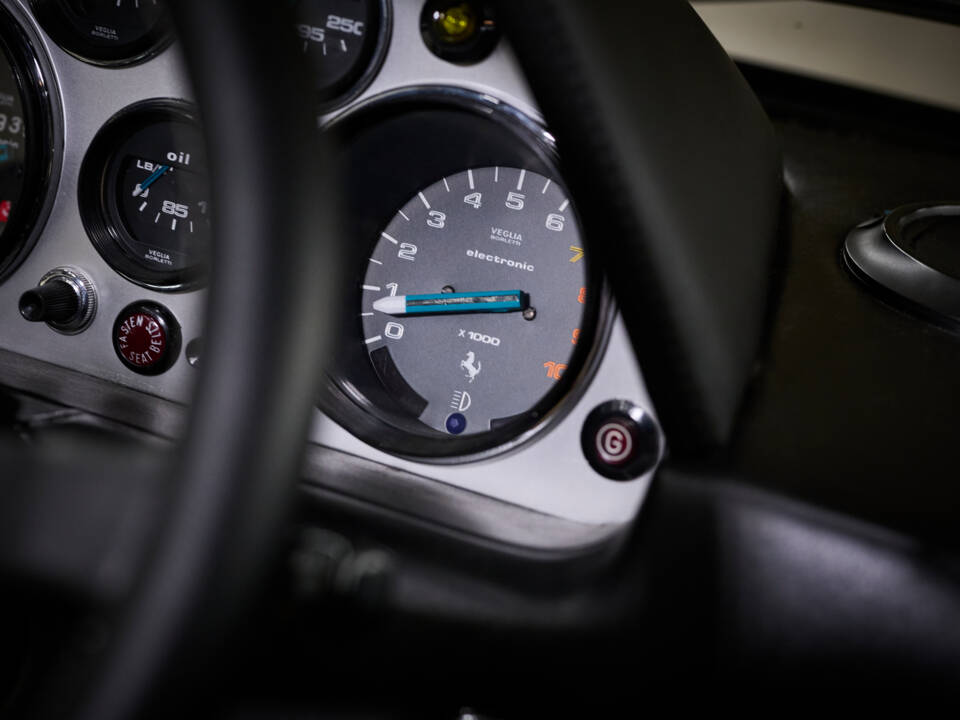 Imagen 51/98 de Ferrari 308 GTB (1976)