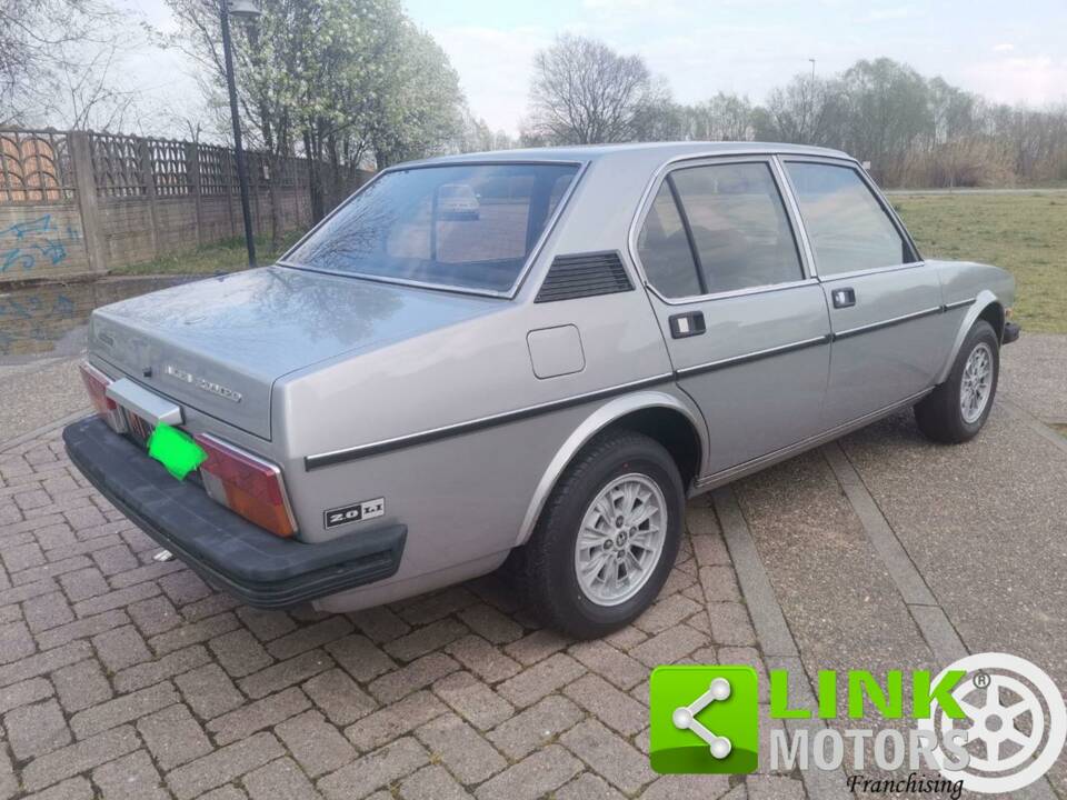 Afbeelding 4/10 van Alfa Romeo Alfetta 2.0 (1981)